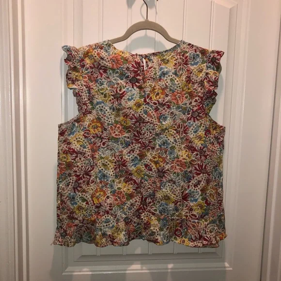 Women’s floral eyelet summer top by Solitaire NWT Size Large - Picture 3 of 7